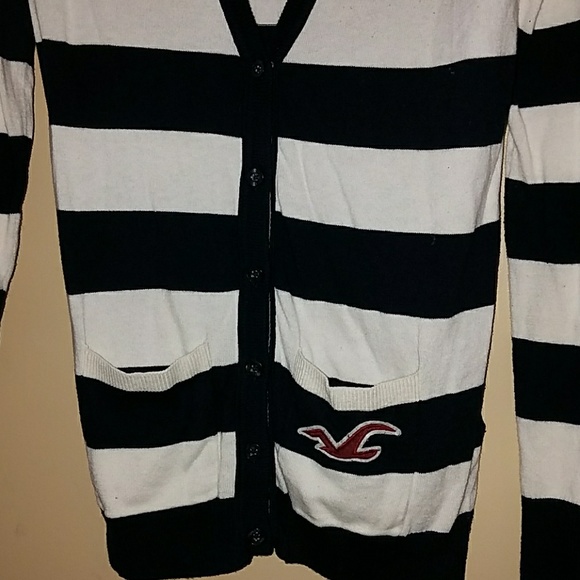 Hollister halfway button-up cardigan sweater - Picture 2 of 3